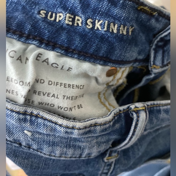 ❤️🤩American Eagle Super Skinny High Rise Flex Distressed Medium Faded Jeans - Picture 8 of 8